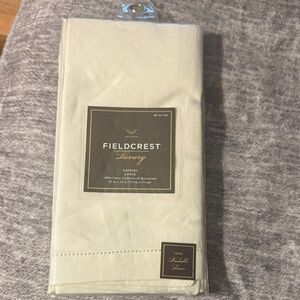 New Fieldcrest Luxury 100% Linen 4 Pack Napkins Washable 22”x22”